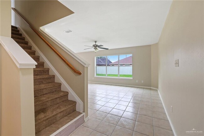 Photo - 1730 W Jefferson St House