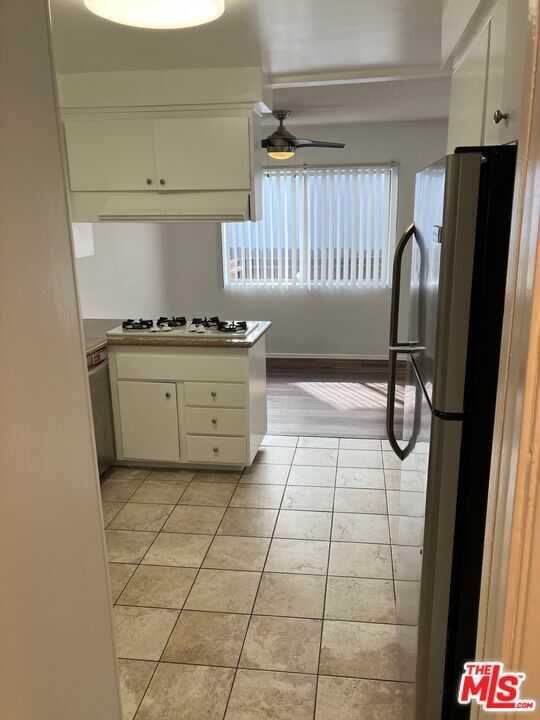 Building Photo - 11707 Kiowa Ave Unit 1