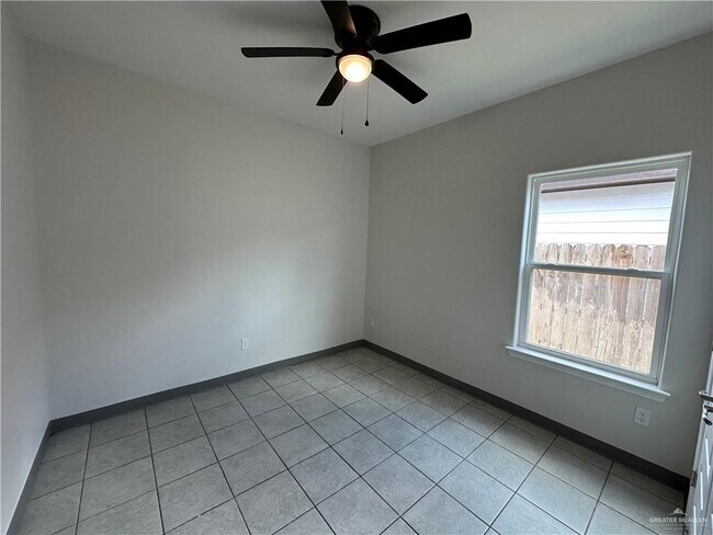 Photo - 10 Summit Rd Unit A