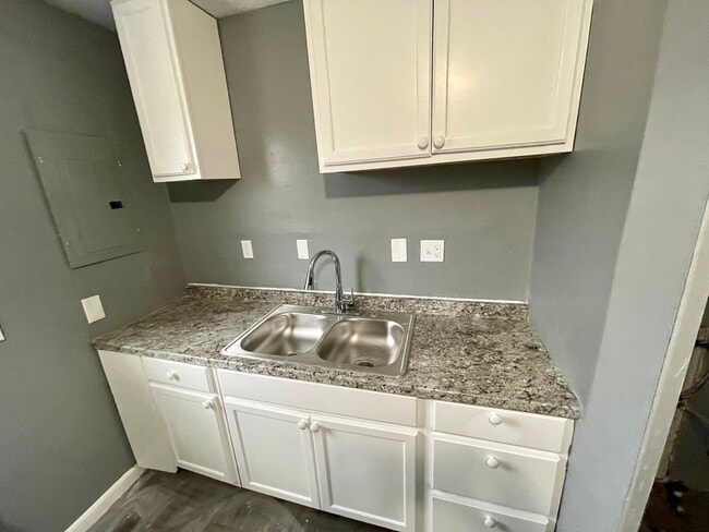 Photo - 26089 Lehigh St