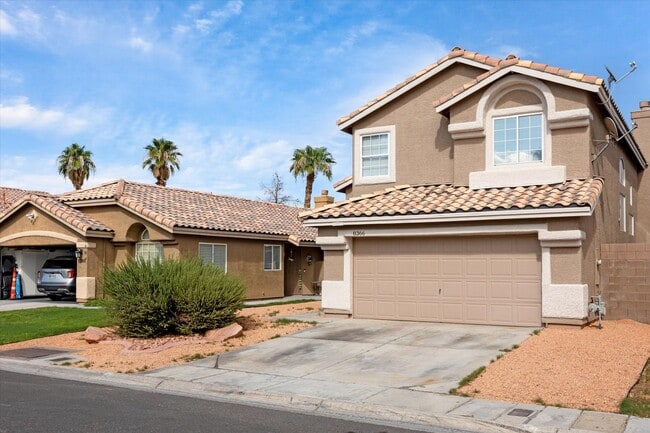 Building Photo - SE!!  Windmill and 215!! Newly remodeled!! All Tile Floors down stairs!! Low Maintenance Desert L...