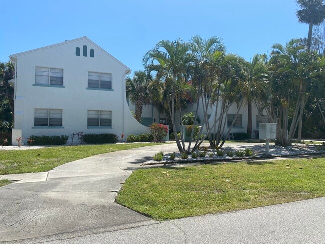 Building Photo - 1501 Shannon Ave Unit 3 Rental