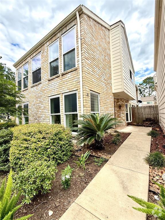 Building Photo - 12625 Memorial Dr Unit 25 Rental