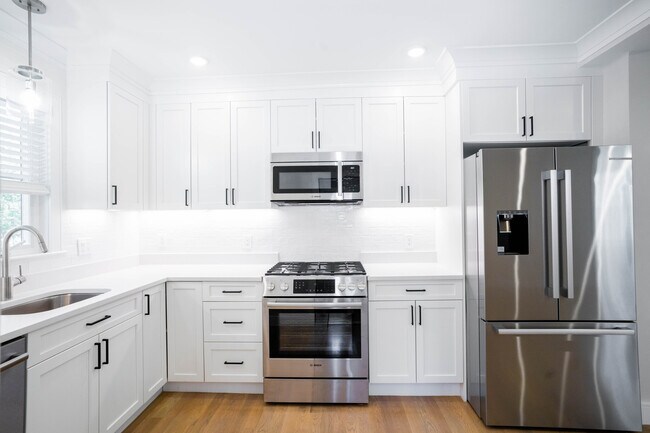 Photo - 14 Atkins St Unit 2