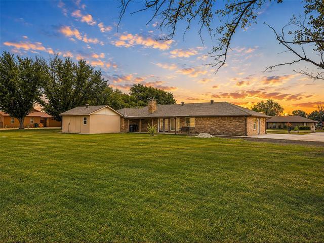 5609 Elisa Ln