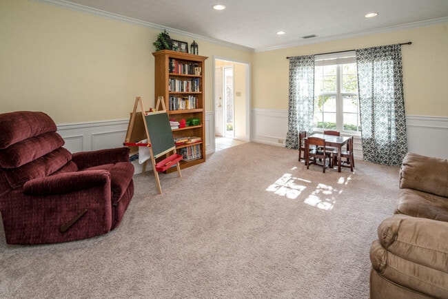 Photo - 5608 Merribrook Ln