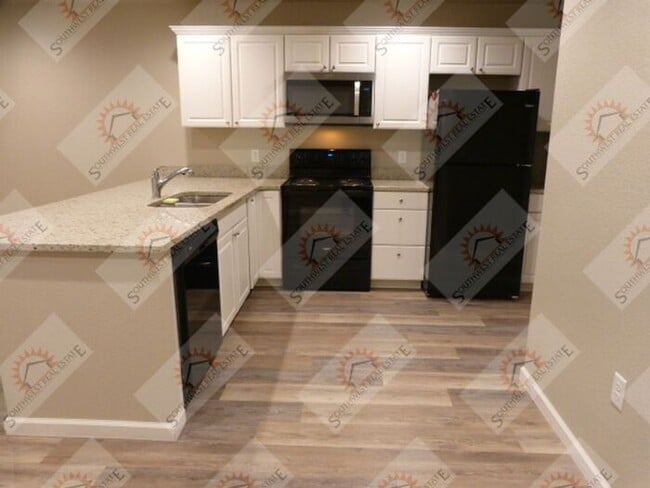 Photo - Modern 2 BED 2 BATH duplex