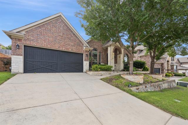 Photo - 501 Oak Point Dr