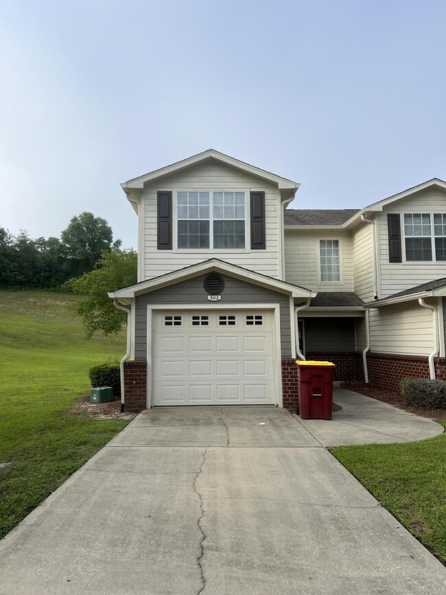 Photo - 502 Wingspan Way Townhome