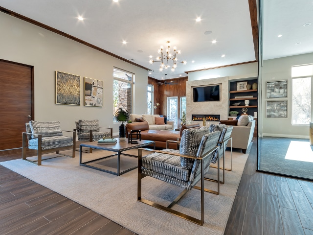 Side View Lobby Area - The Falls at Mesa Point Rental