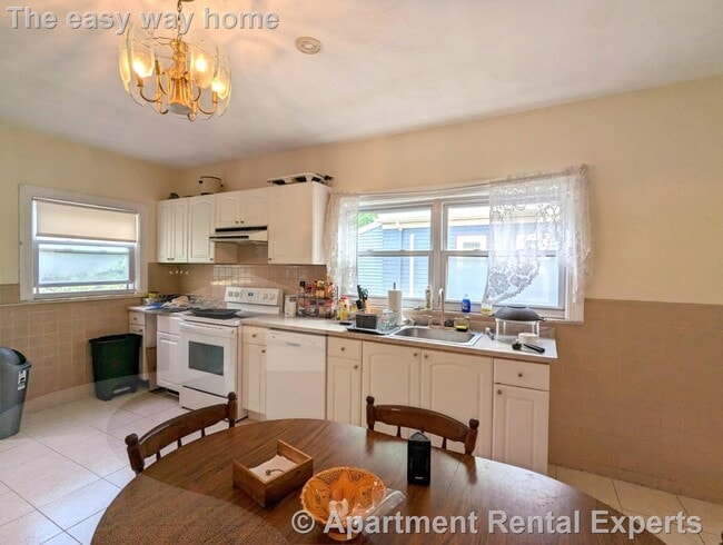 Photo - 35 Pearson Rd Unit #2
