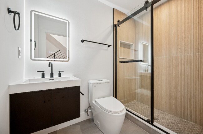 Photo - 1653 N 6th St Unit B201