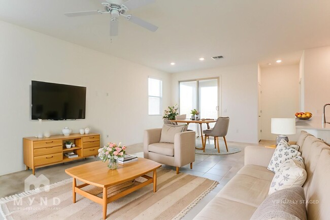 Photo - 801 Calle Tikal