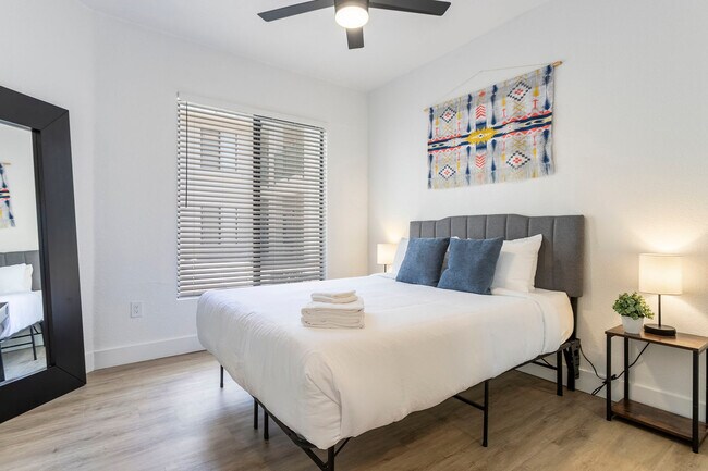 Photo - 15608 N 71st St Unidad ID1035259P