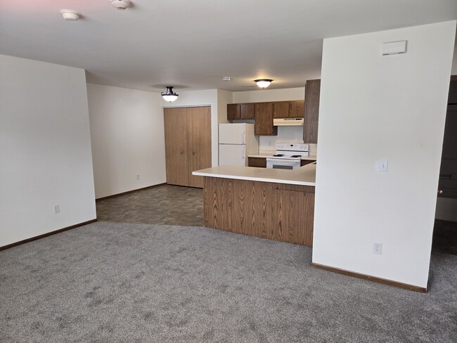 Lake Ridge Condominium