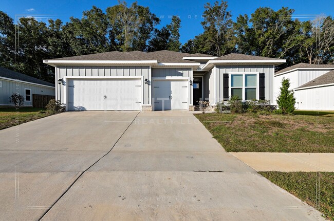 Photo - HALF-DEPOSIT SPECIAL! Charming Gold Fortified Home in Live Oak Estates – Near Downtown Fairhope!