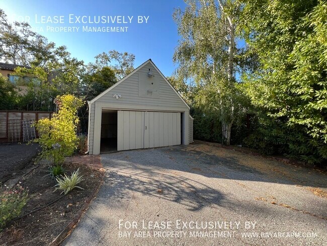 Photo - 1919 Tasso St