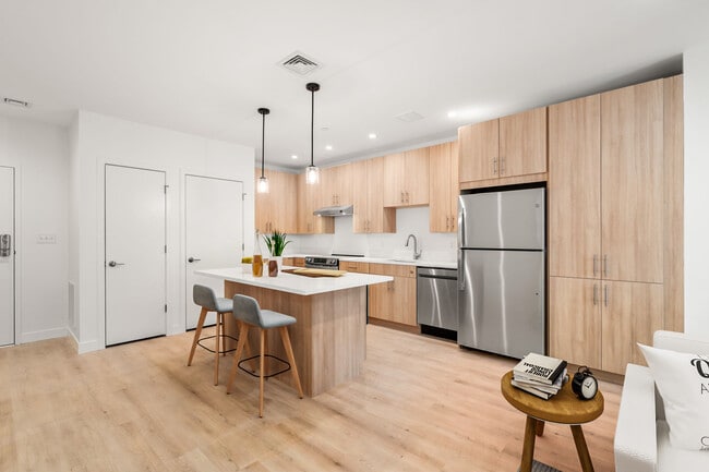 Photo - 1151 Walnut St