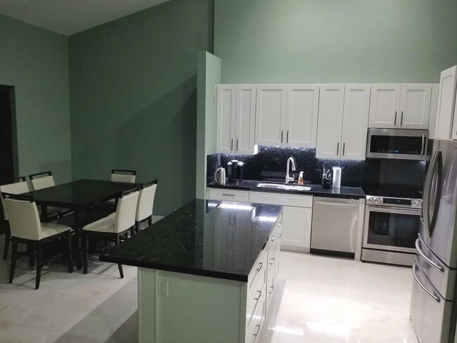 Photo - 5770 Coach House Cir Unidad F