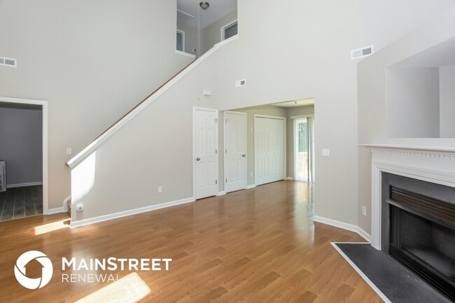 Photo - 780 Sir Raleigh Dr