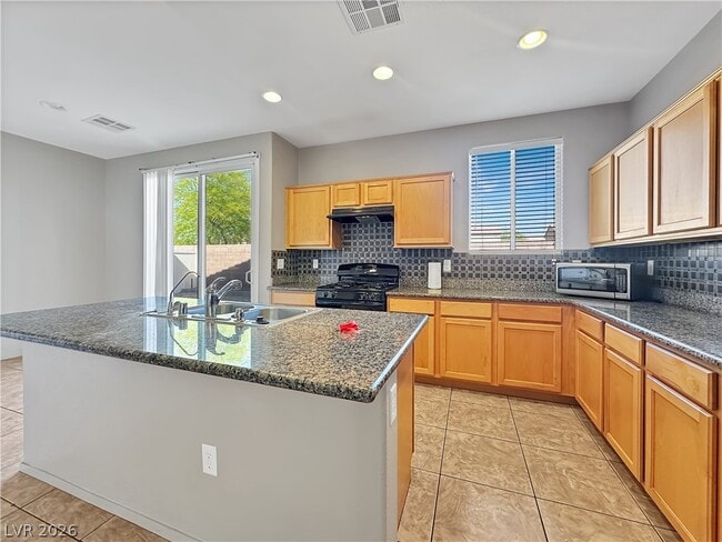 Photo - 5424 Talmo St