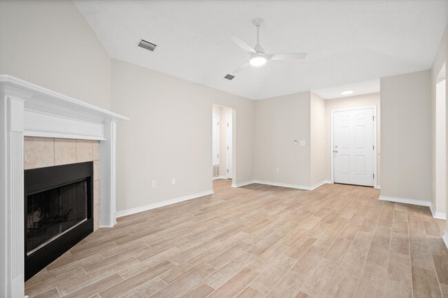 Photo - HEART OF DAPHNE LISTING!