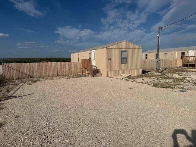 303 Lewis Dr