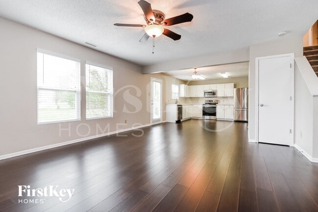Photo - 961 Springside Ct