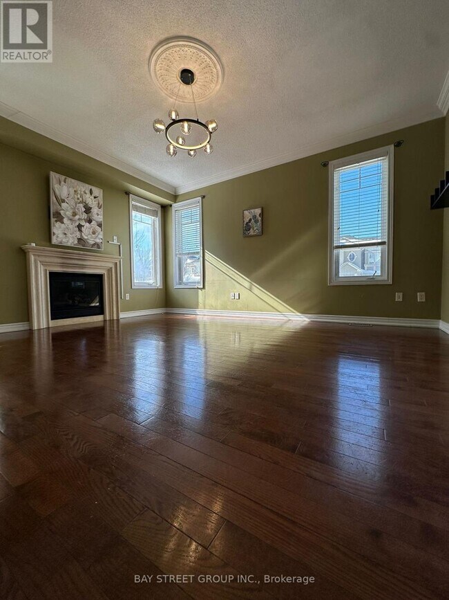 Photo - 1 Thistle Ave