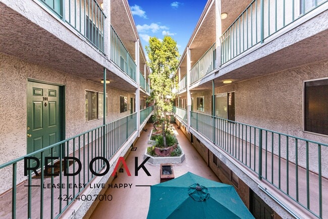 Photo - 14748 Burbank Blvd Unidad 208