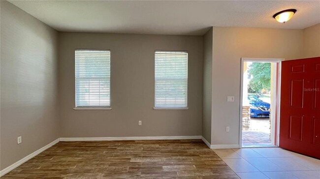 Photo - 3840 Ryegrass St