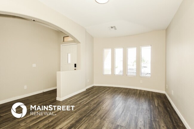 Photo - 3224 S 92nd Dr