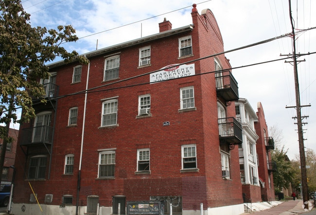 Roanoke Apartments - Roanoke Apartments