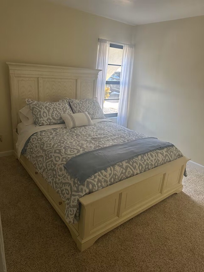 Photo - 5625 Trailwinds Dr Unit 412