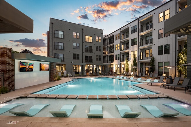 Building Photo - Abberly Riverwalk Rental