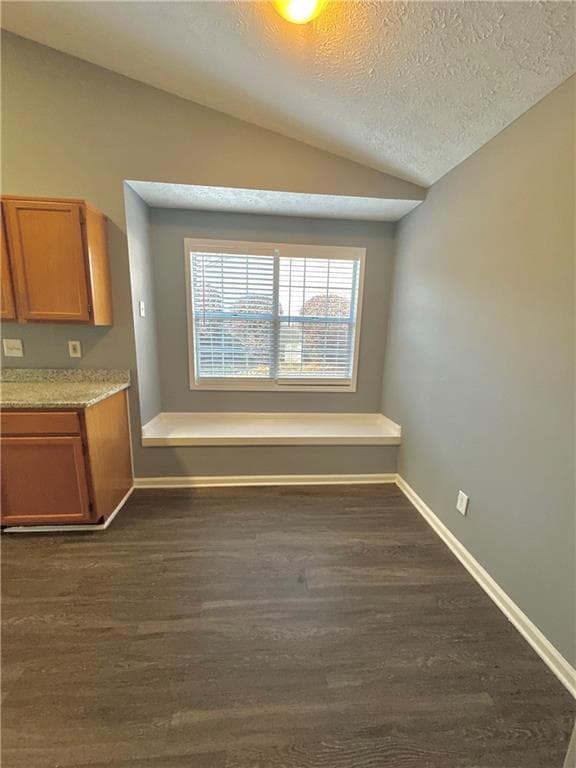 Photo - 4885 Streamside Dr