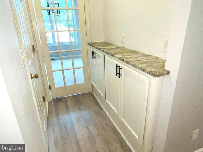 Photo - 9 Scarlet Oak Cir
