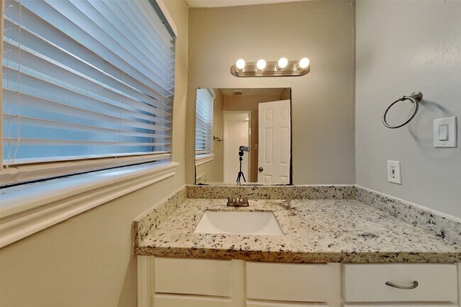 Photo - 3238 Three Pines Dr