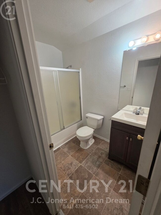 Photo - AR2411 Unidad B