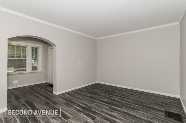 Photo - 3302 Broadwell Ave