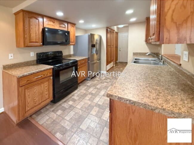Photo - Upgraded Livermore townhome with lots of natural light!
