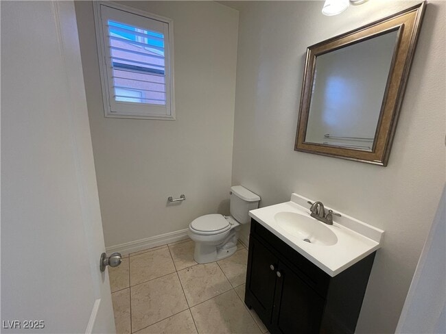 Photo - 783 Crest Valley Pl