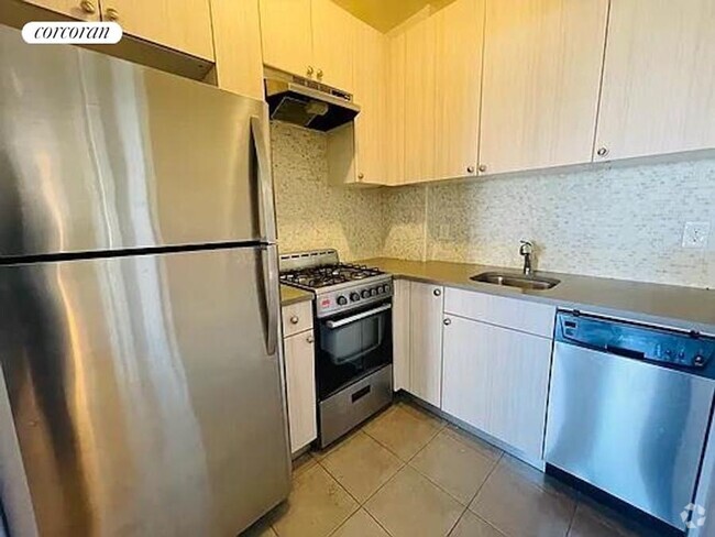 Building Photo - 414 E 119th St Rental