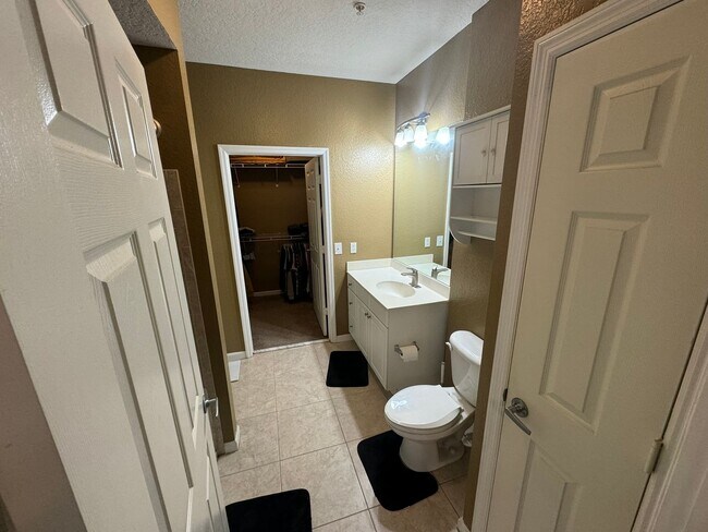 Photo - 8539 Gate Pkwy W