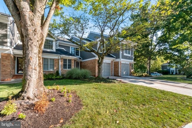Photo - 12 River Oaks Cir