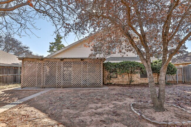 Photo - *Two Story Beauty in Preston Smith*