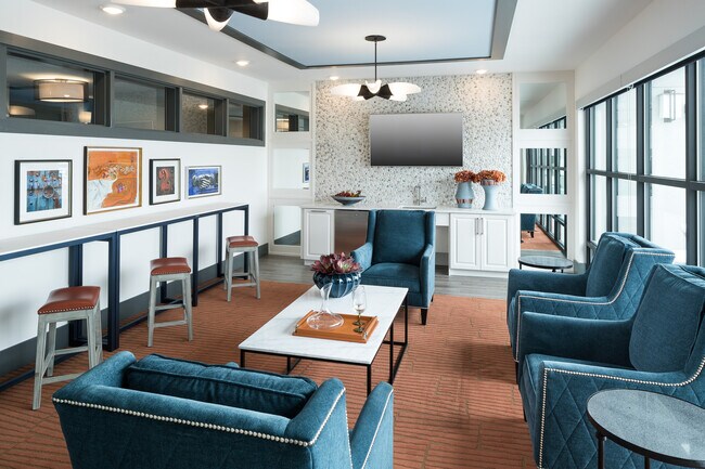 Amenity Space - Sky Lounge