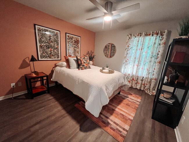 Photo - Elevate On Cascade Trails