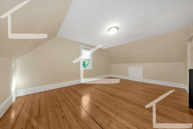 Photo - Charming 5 Bedroom-No Broker Fee