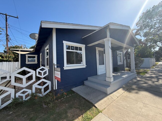 Building Photo - Jannsen Property Unit 3518 E. 8th St.